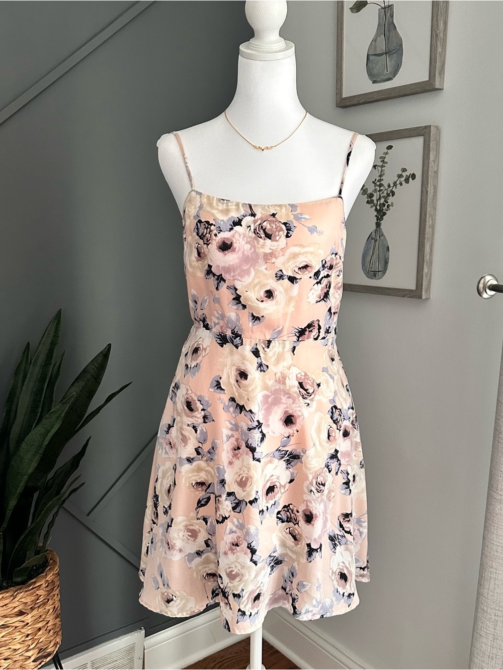 Dainty Hooligan Blush Pink Floral Spaghetti-Strap Mini Dress